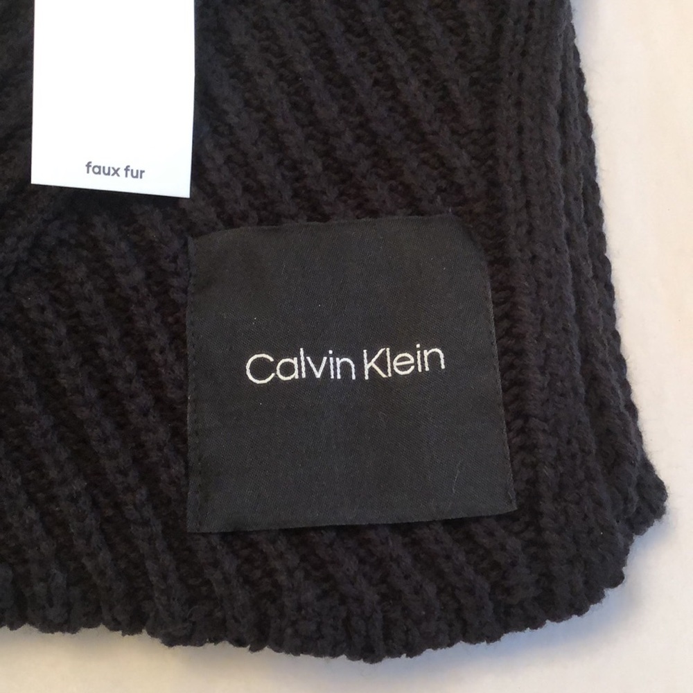 CALVIN KLEIN 2 Pc Hat & Scarf Set - Picture 6 of 13